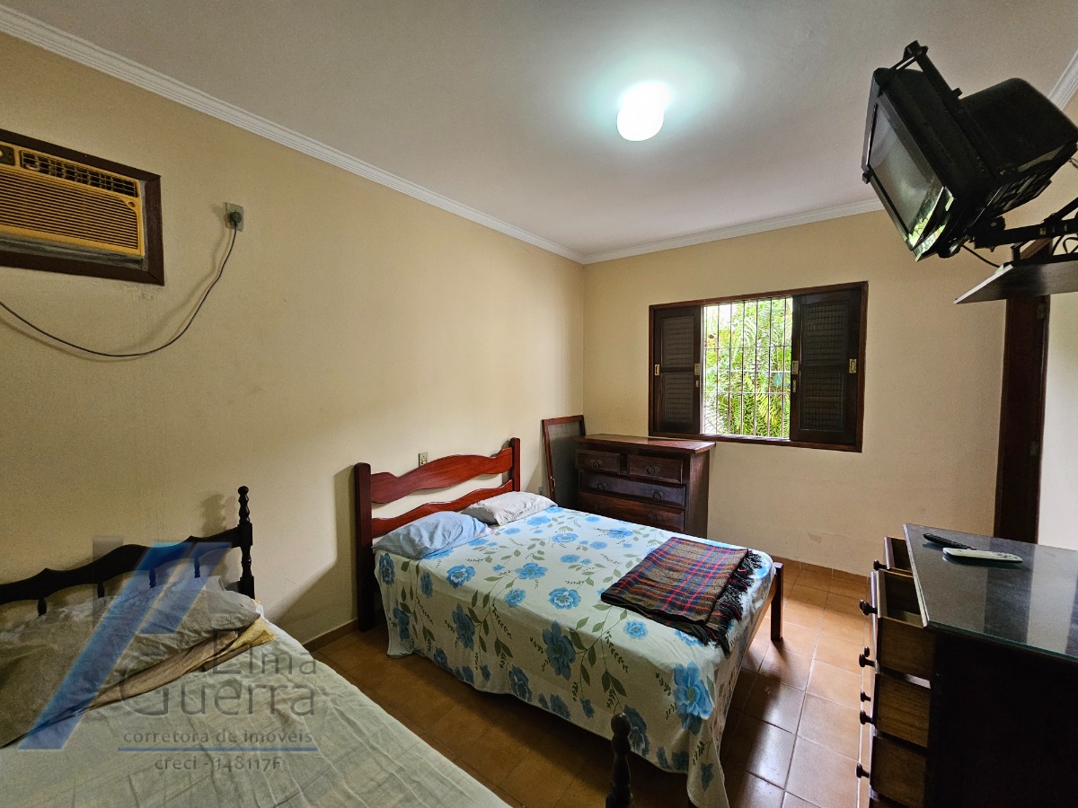 Casa à venda com 3 quartos, 220m² - Foto 22