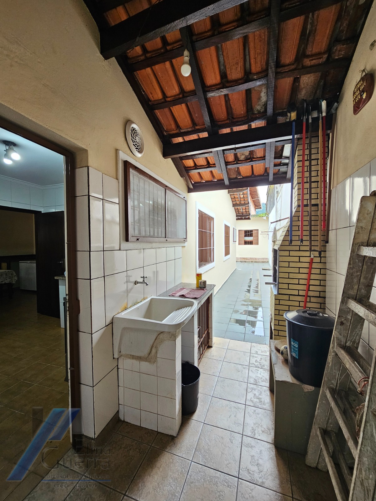 Casa à venda com 3 quartos, 220m² - Foto 33