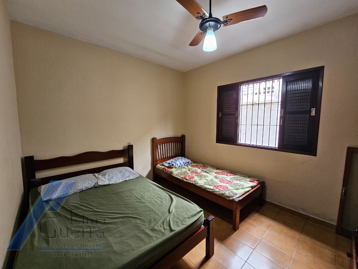 Casa à venda com 3 quartos, 220m² - Foto 24