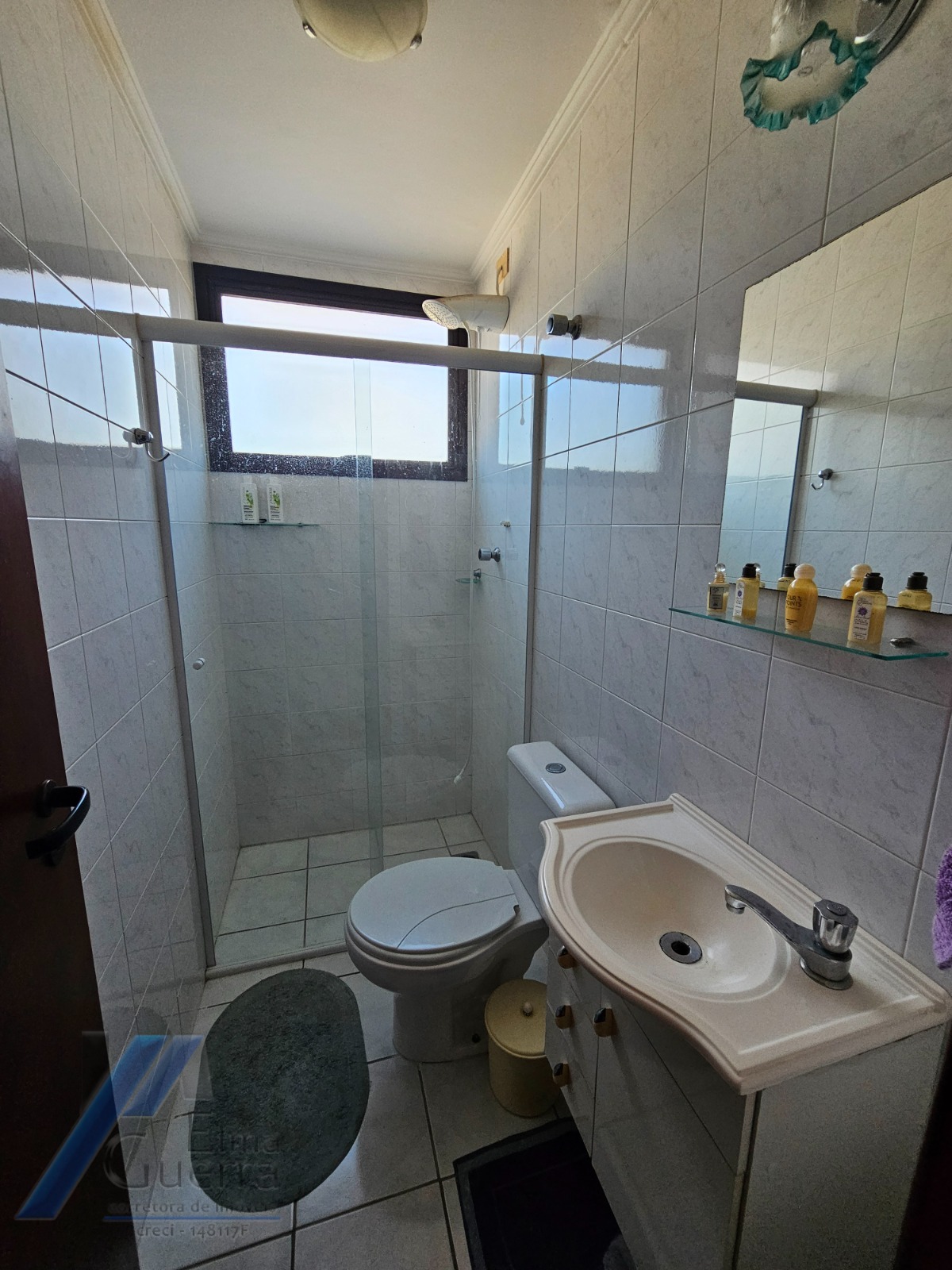 Ubatuba, Itaguá - Apartamento com 02 dormitorios sendo 01 suite.