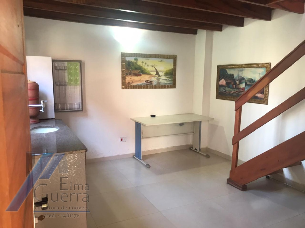 Ubatuba, Itaguá - Casa com 04 dormitórios, sendo 01 suíte.