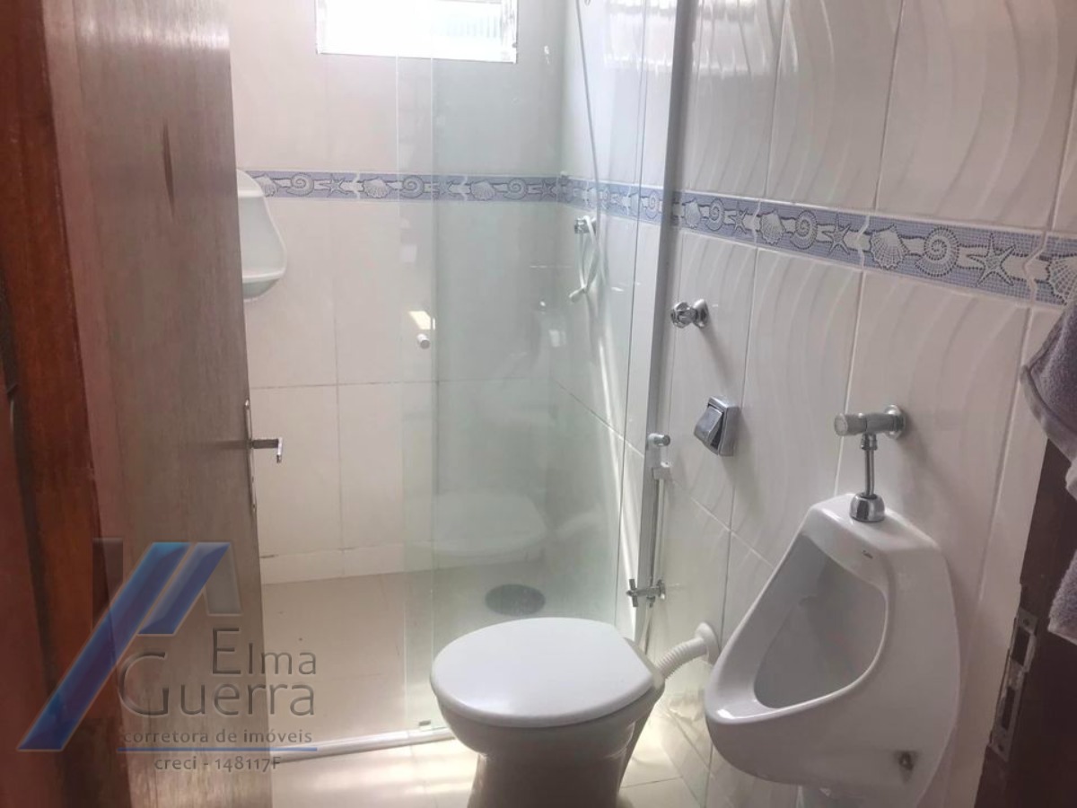 Ubatuba, Itaguá - Casa com 04 dormitórios, sendo 01 suíte.