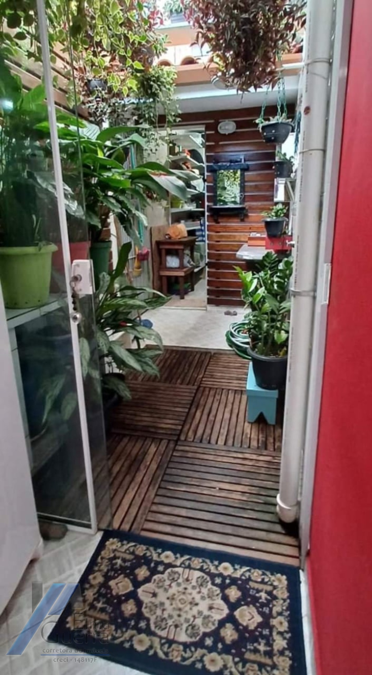 Ubatuba, Centro - Bela e agradável casa bem localizada com 02 suítes.
