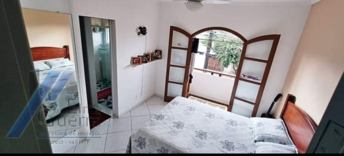 Ubatuba, Centro - Bela e agradável casa bem localizada com 02 suítes.
