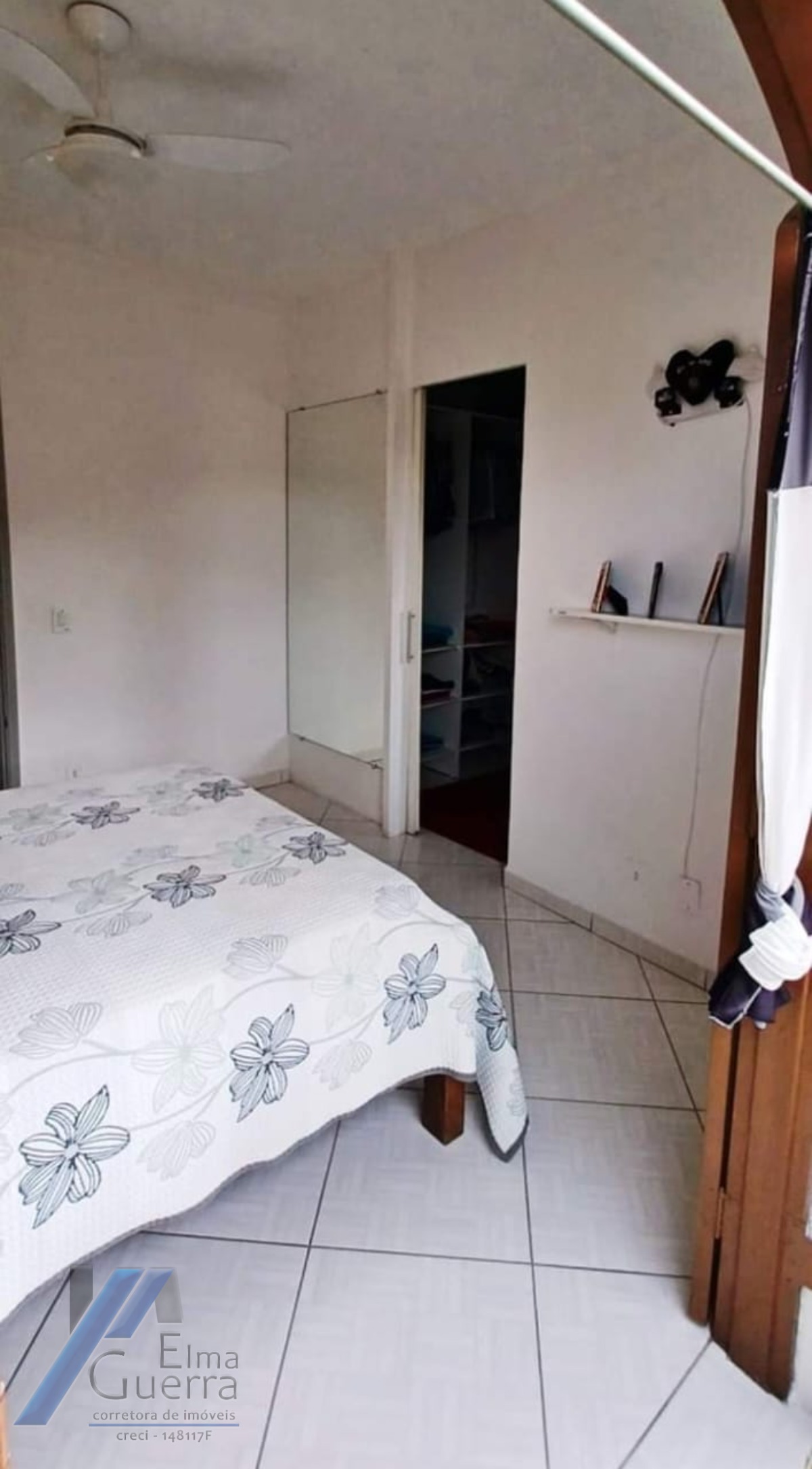Ubatuba, Centro - Bela e agradável casa bem localizada com 02 suítes.