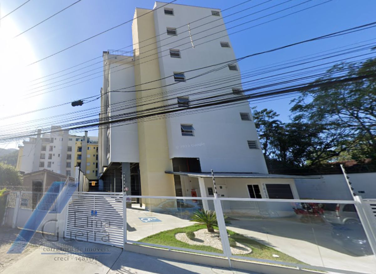 Ubatuba, Centro - Cobertura mobiliada com 02 dormitórios, sendo 01 suíte e área de lazer.