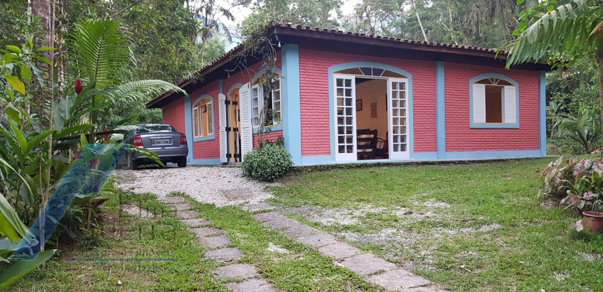 Sítio à venda com 2 quartos, 300m² - Foto 1