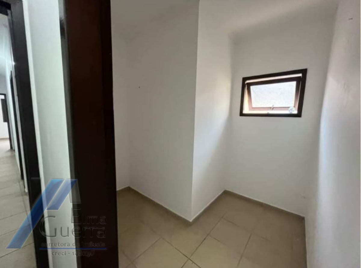 Casa à venda com 3 quartos, 138m² - Foto 14