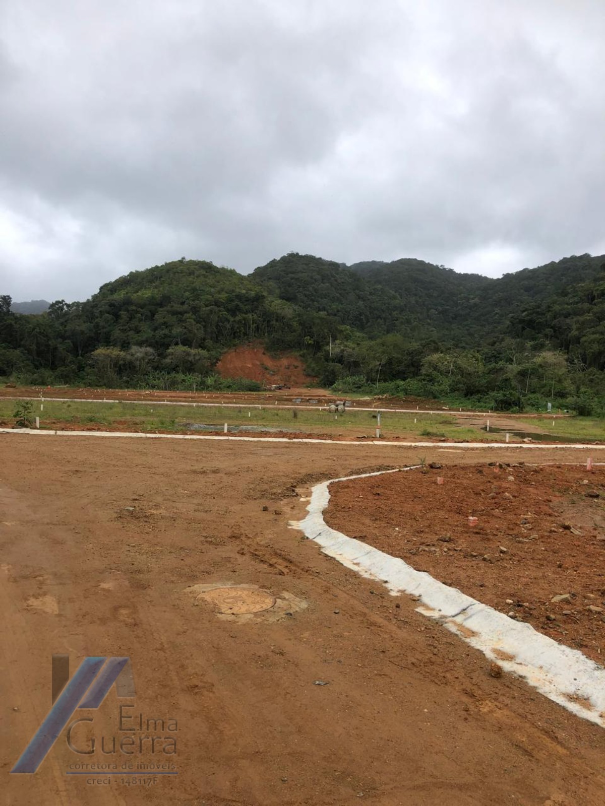 Ubatuba, Estufa II - Terreno em condominio com 140 m2, documento de escritura.