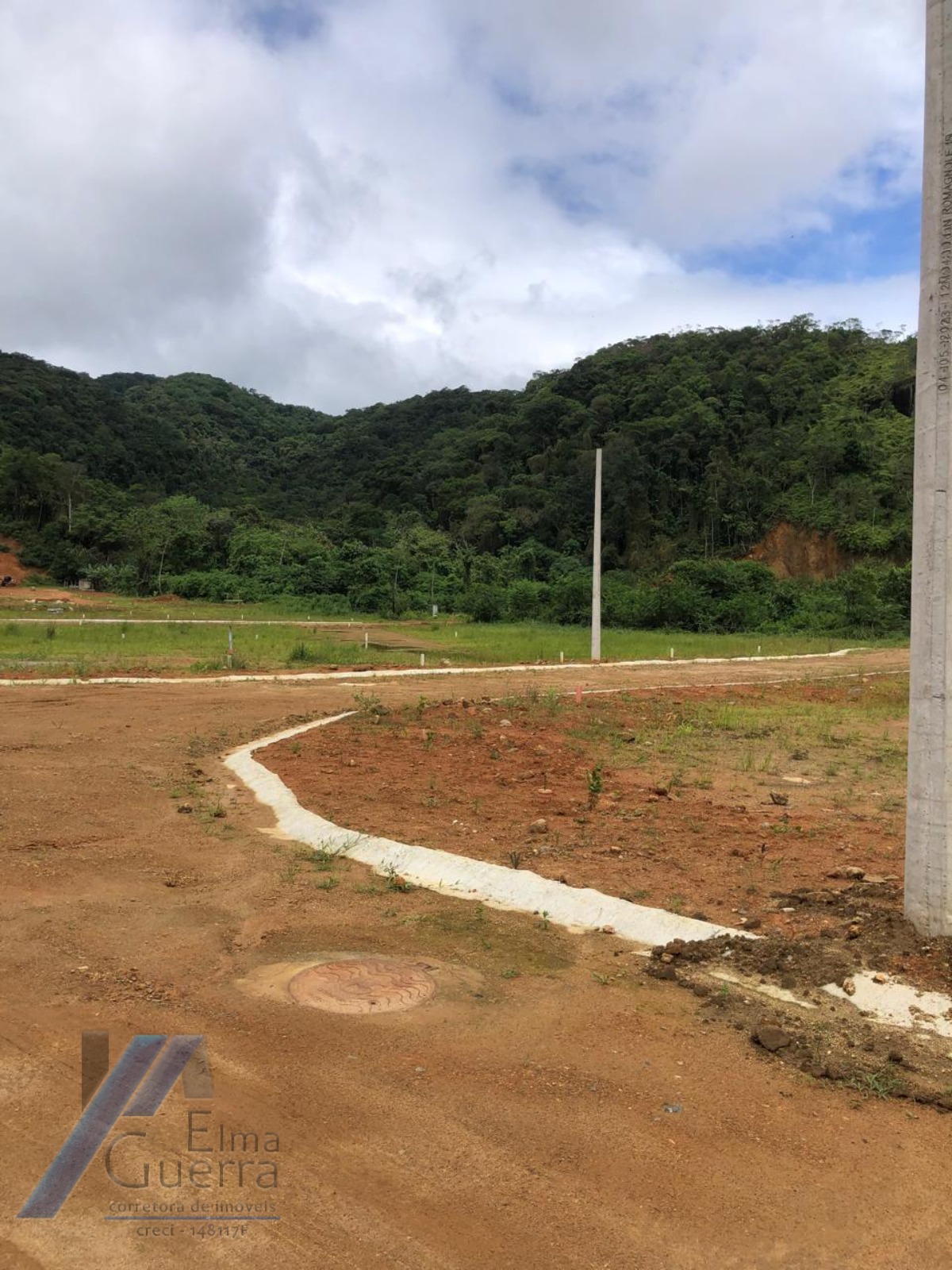 Ubatuba, Estufa II - Terreno em condominio com 140 m2, documento de escritura.