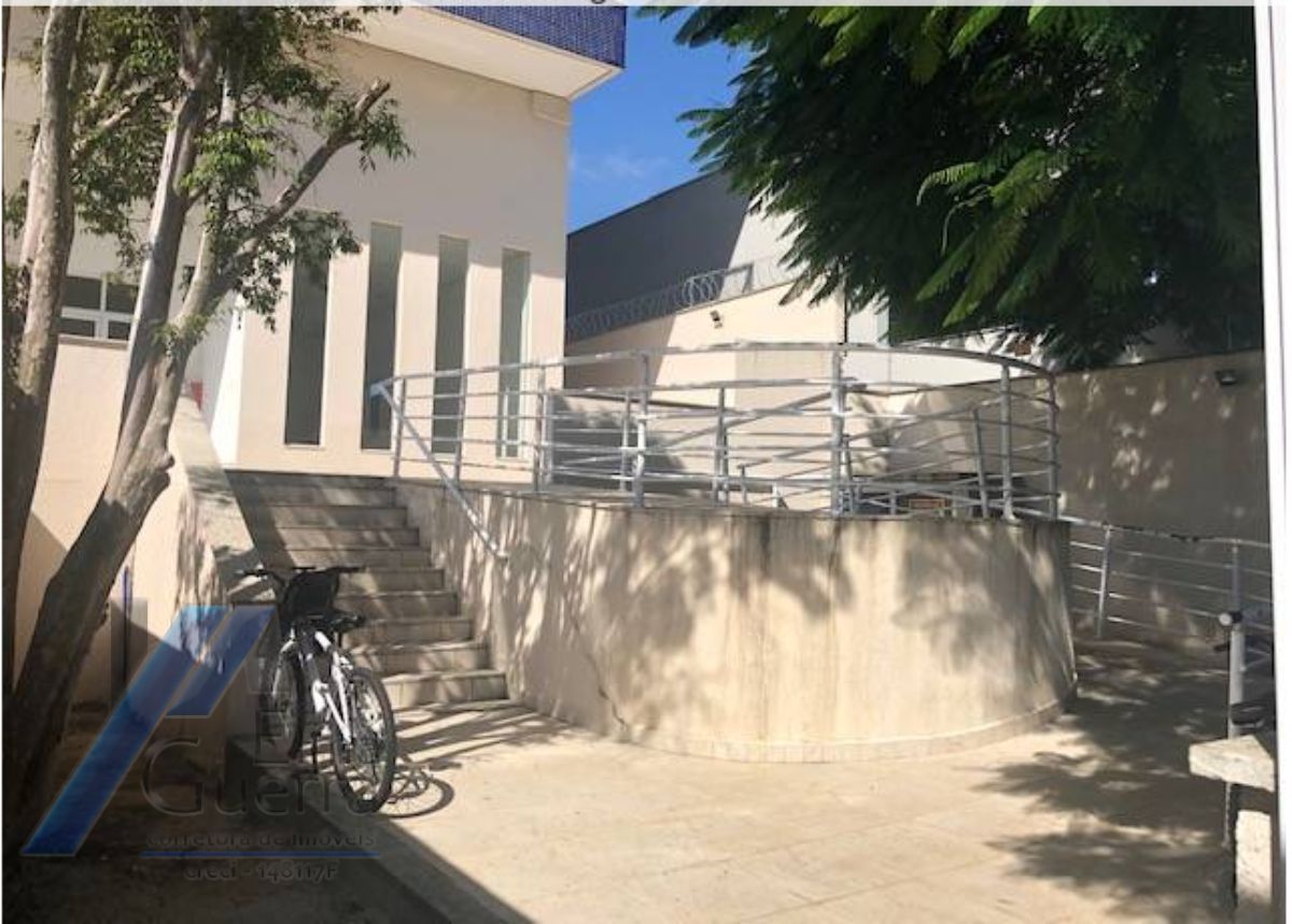 Apartamento à venda com 3 quartos, 180m² - Foto 4