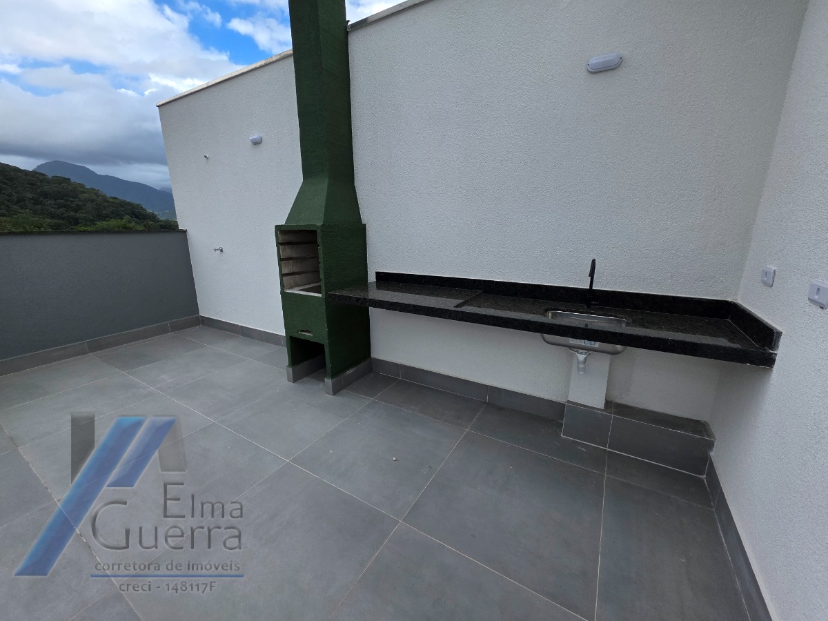 Ubatuba, Perequê Açu - Apartamento com 02 dormitórios, sendo 01 suíte e área de lazer.