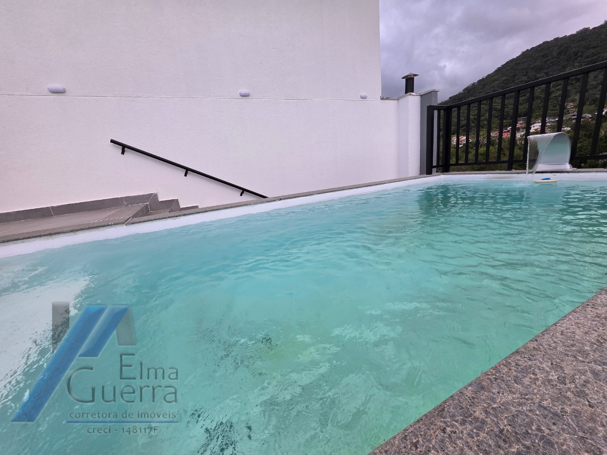 Ubatuba, Perequê Açu - Apartamento com 02 dormitórios, sendo 01 suíte e área de lazer.