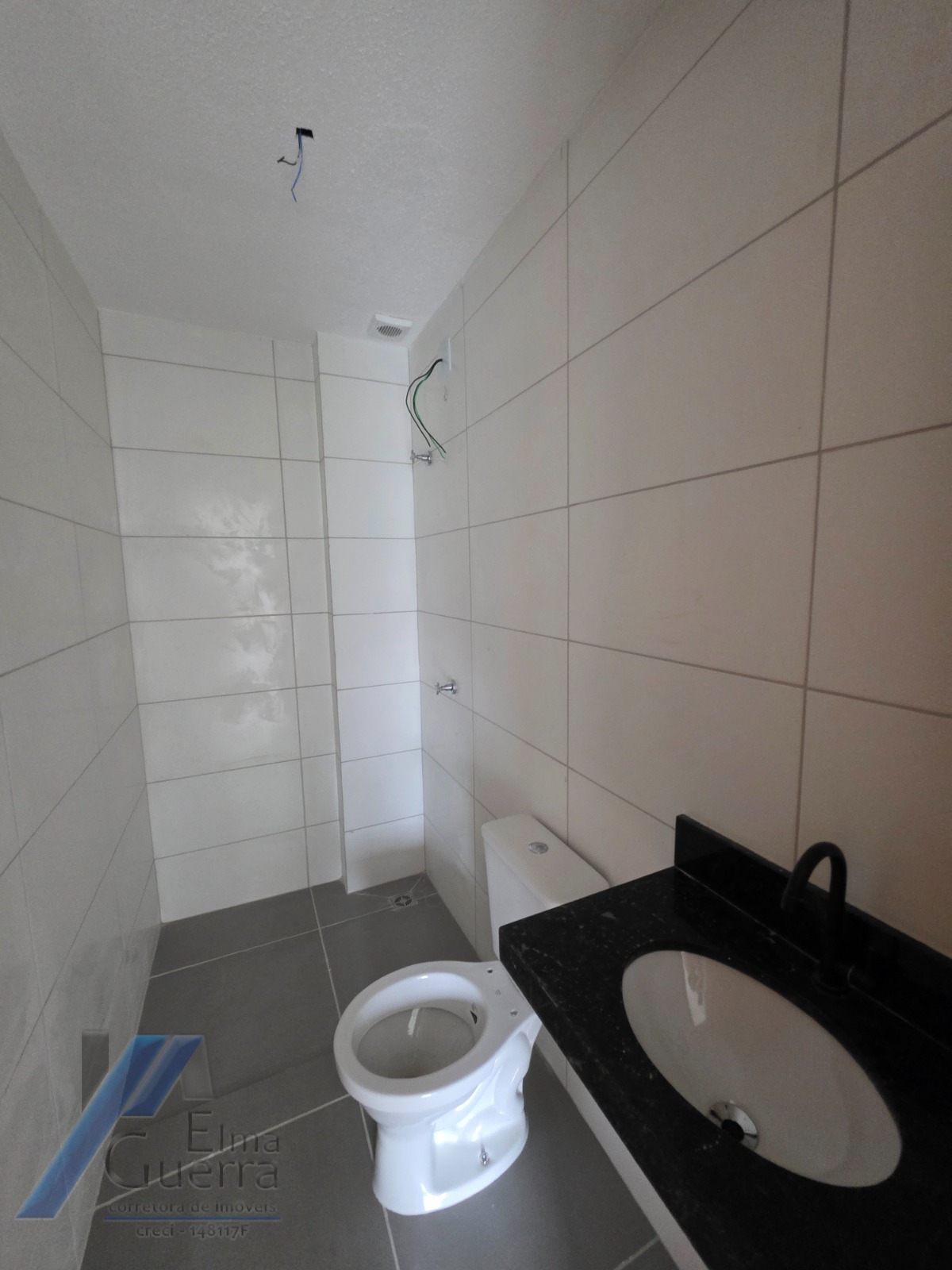 Ubatuba, Perequê Açu - Apartamento com 02 dormitórios, sendo 01 suíte e área de lazer.