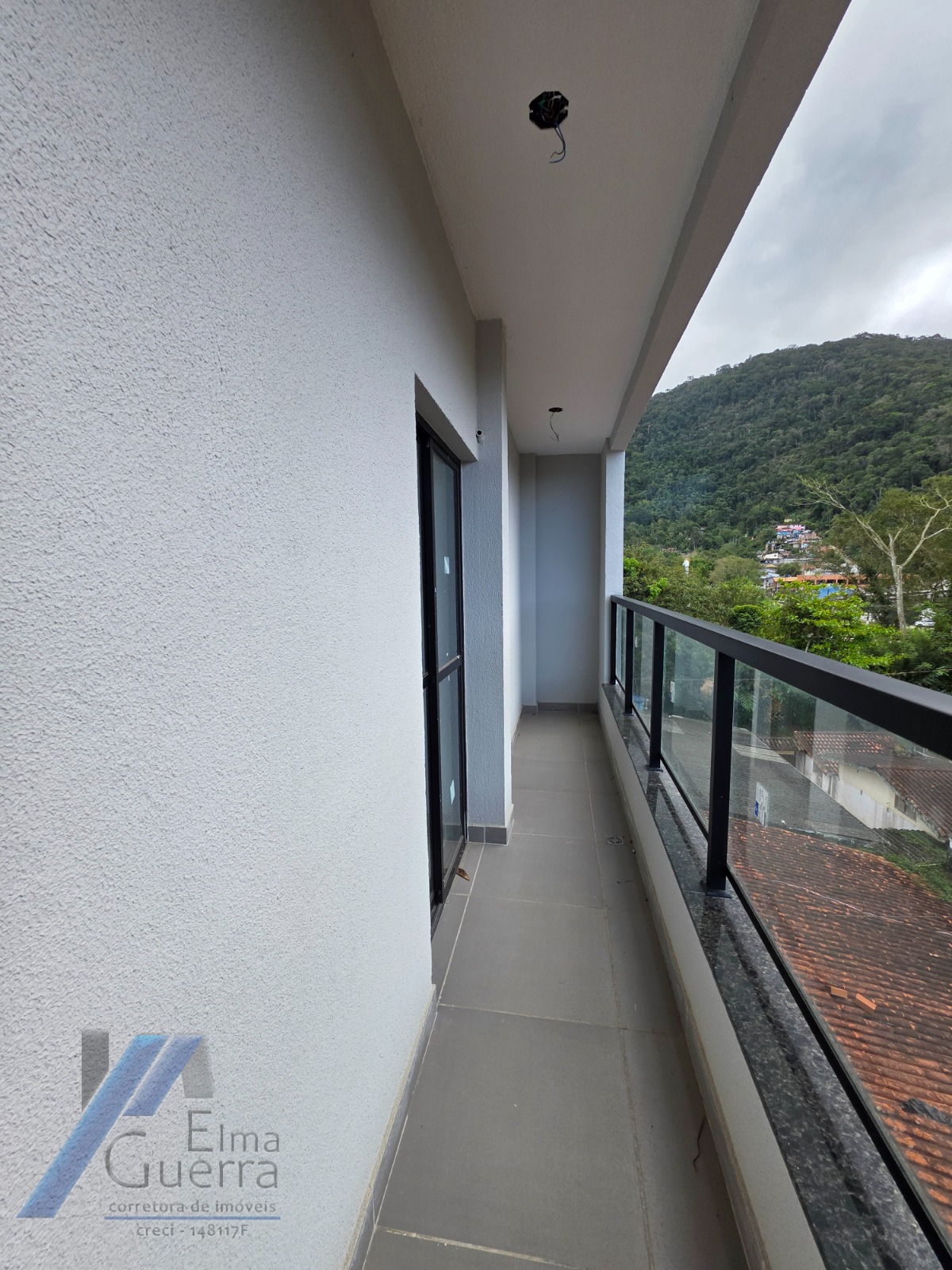 Ubatuba, Perequê Açu - Apartamento com 02 dormitórios, sendo 01 suíte e área de lazer.