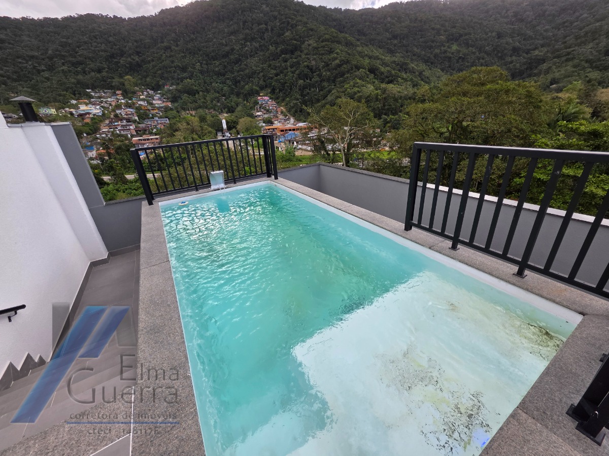 Ubatuba, Perequê Açu - Apartamento com 02 dormitórios, sendo 01 suíte e área de lazer.