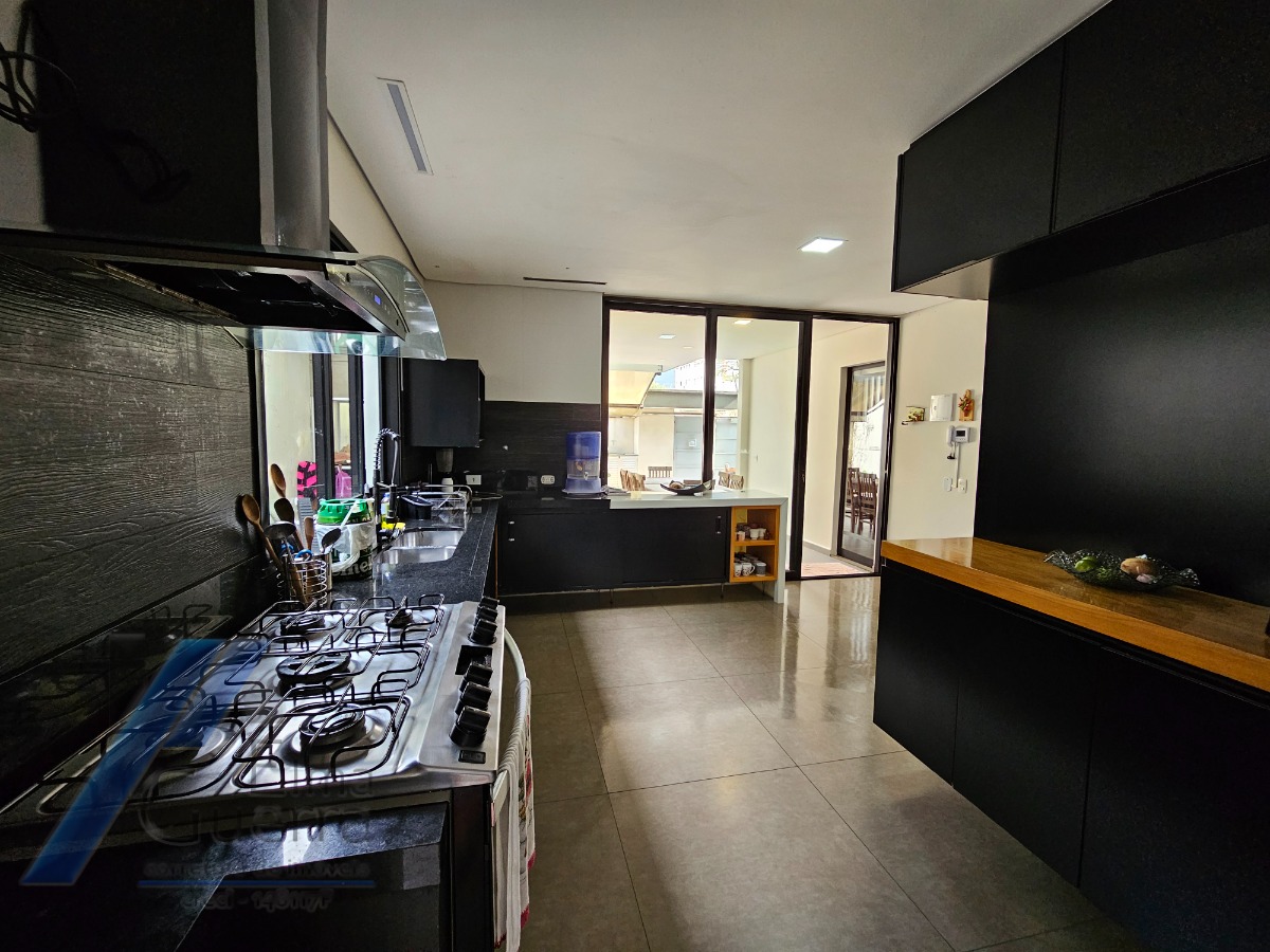 Casa, 5 quartos, 245 m² - Foto 22