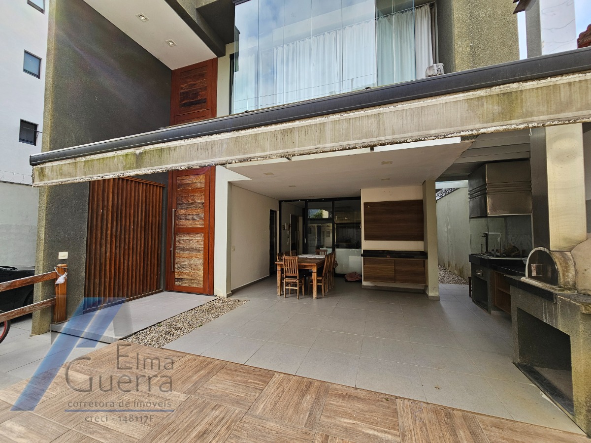 Casa, 5 quartos, 245 m² - Foto 8