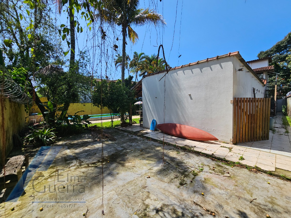Ubatuba, Itaguá - Casa com Lazer e Espaço Gourmet, 03 dormitórios, sendo 01 suíte, 228m2 de Construção.