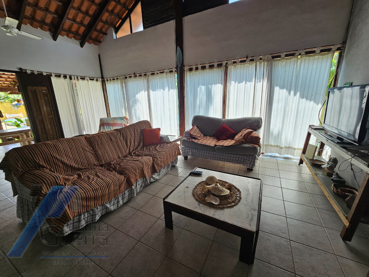 Ubatuba, Itaguá - Casa com Lazer e Espaço Gourmet, 03 dormitórios, sendo 01 suíte, 228m2 de Construção.