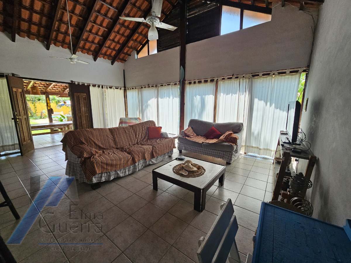 Ubatuba, Itaguá - Casa com Lazer e Espaço Gourmet, 03 dormitórios, sendo 01 suíte, 228m2 de Construção.