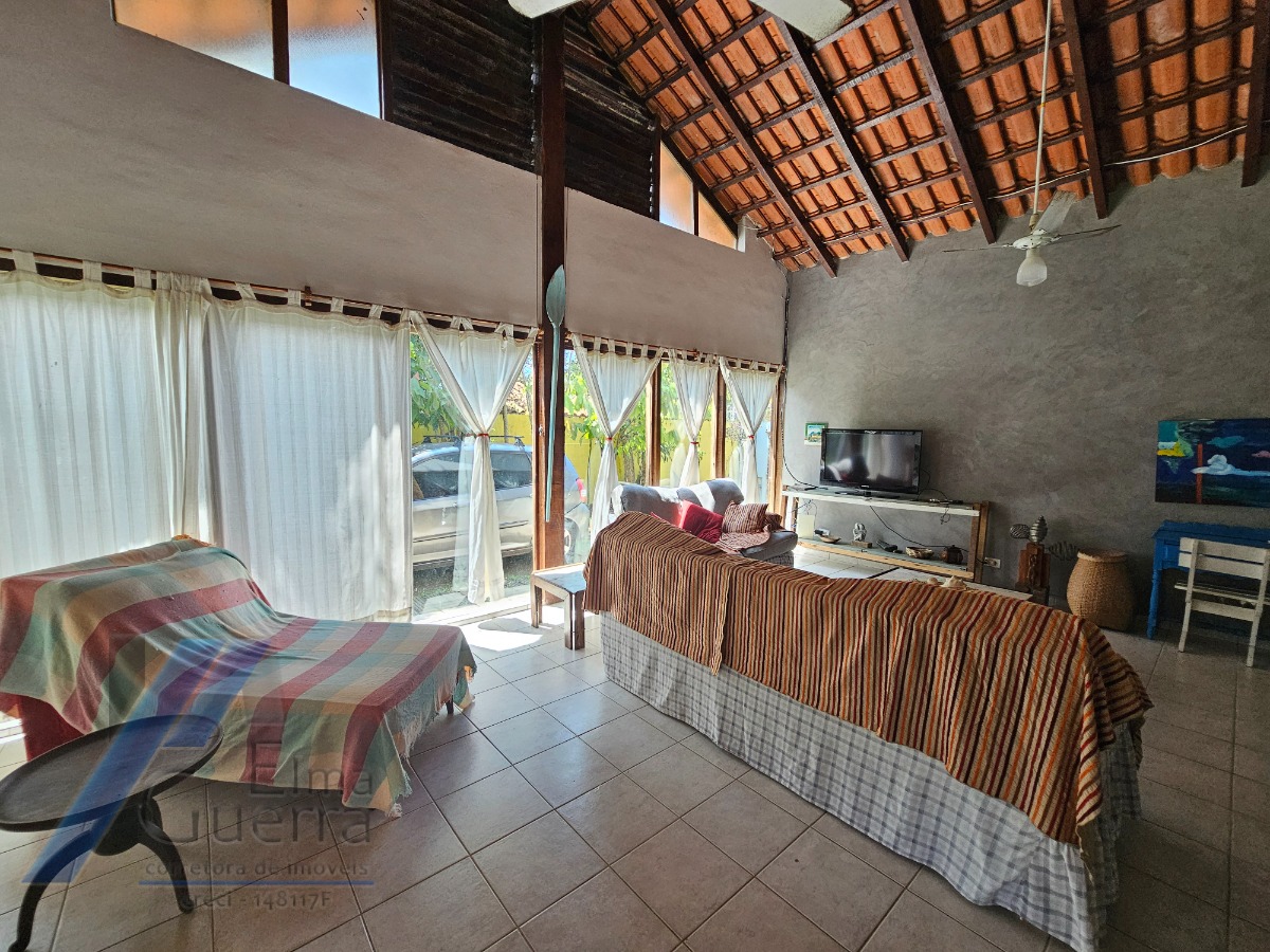 Ubatuba, Itaguá - Casa com Lazer e Espaço Gourmet, 03 dormitórios, sendo 01 suíte, 228m2 de Construção.