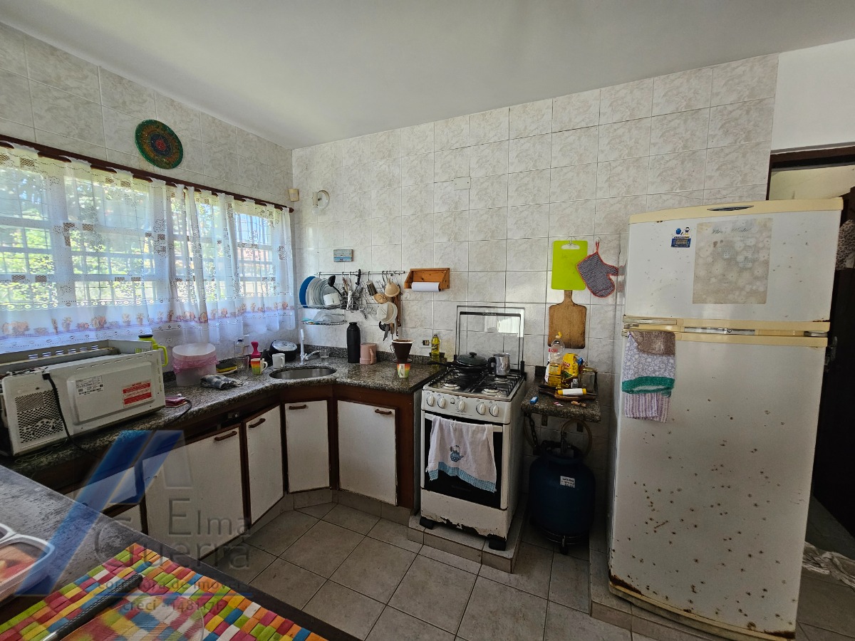 Ubatuba, Itaguá - Casa com Lazer e Espaço Gourmet, 03 dormitórios, sendo 01 suíte, 228m2 de Construção.