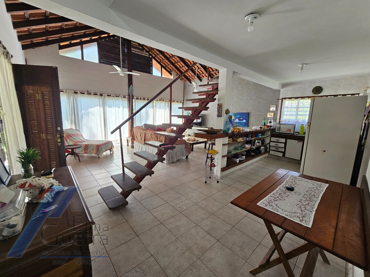 Ubatuba, Itaguá - Casa com Lazer e Espaço Gourmet, 03 dormitórios, sendo 01 suíte, 228m2 de Construção.