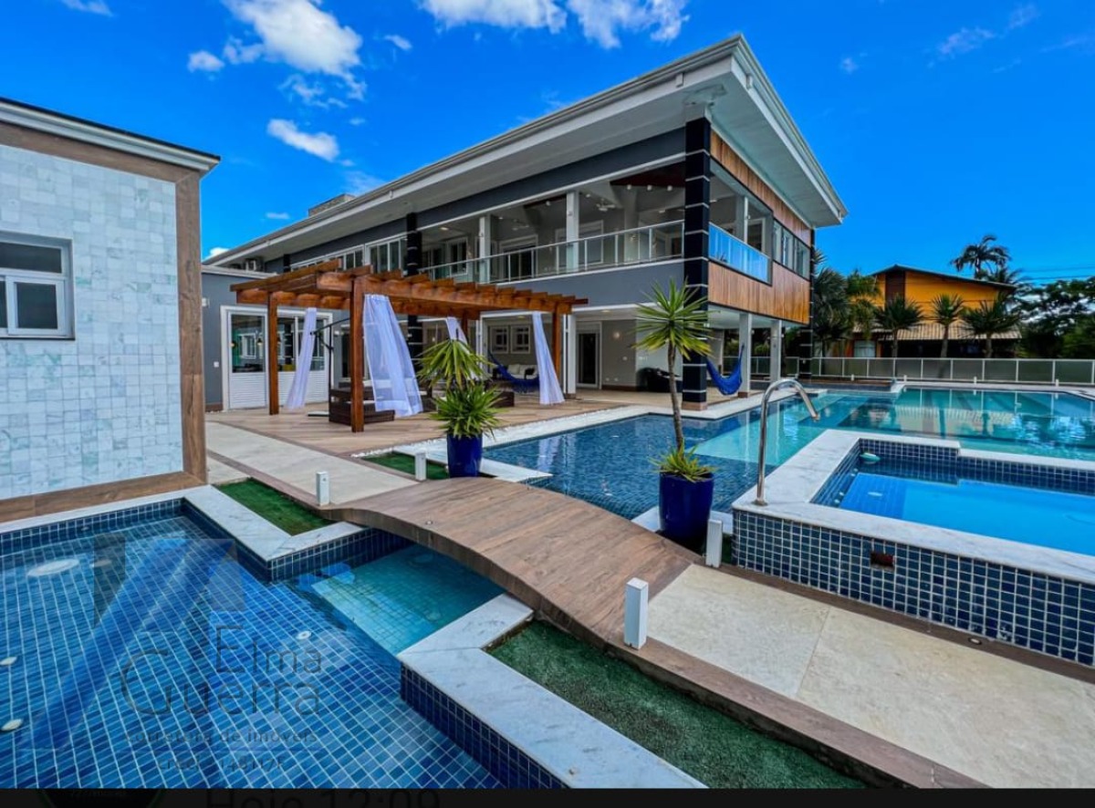 Ubatuba, Condominio Pedra Verde, Lazaro - Casa Alto Padrão com 07 suites e área de lazer a 100 metros do mar.
