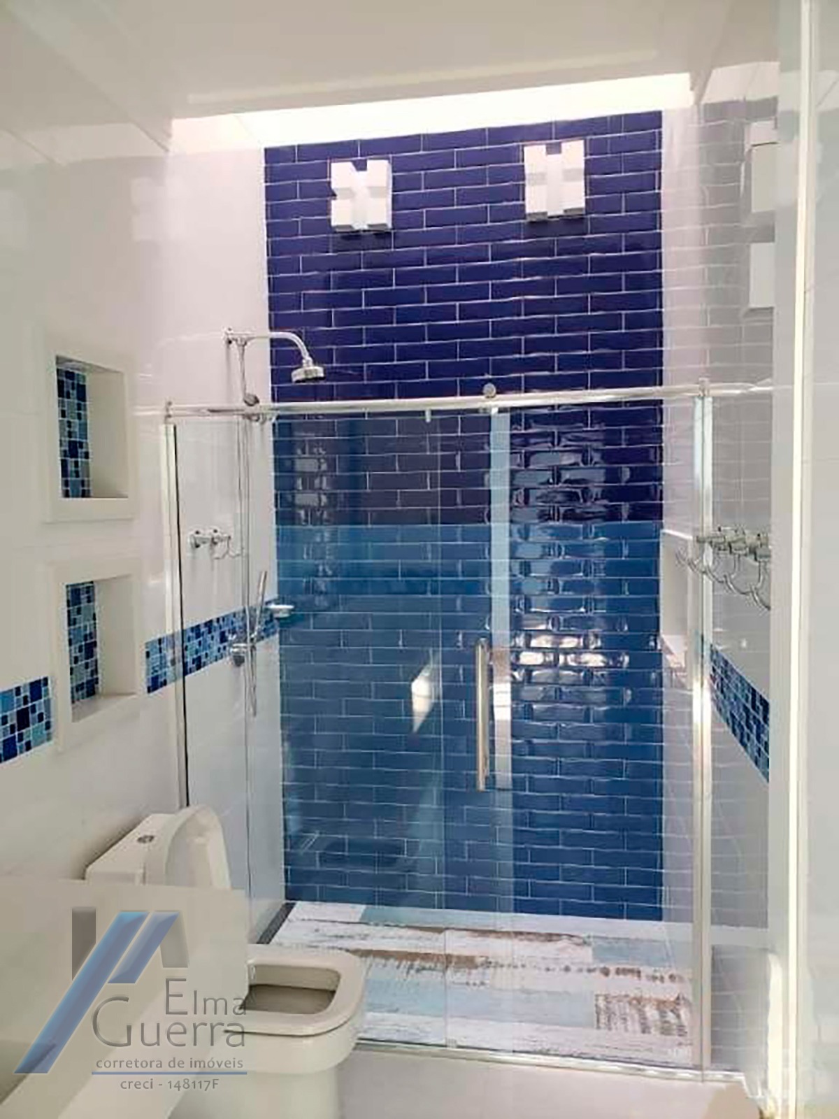 Ubatuba, Condominio Pedra Verde, Lazaro - Casa Alto Padrão com 07 suites e área de lazer a 100 metros do mar.