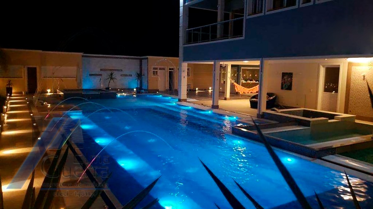 Ubatuba, Condominio Pedra Verde, Lazaro - Casa Alto Padrão com 07 suites e área de lazer a 100 metros do mar.