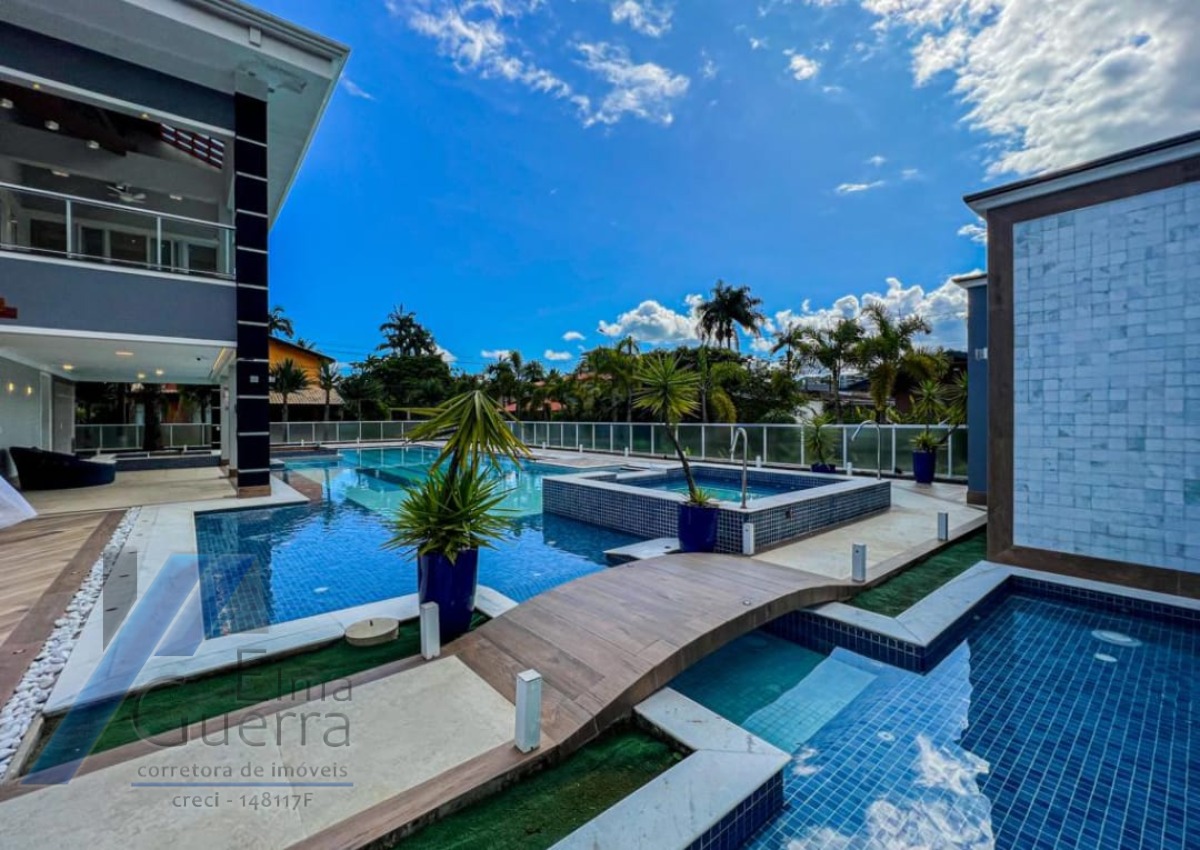 Ubatuba, Condominio Pedra Verde, Lazaro - Casa Alto Padrão com 07 suites e área de lazer a 100 metros do mar.