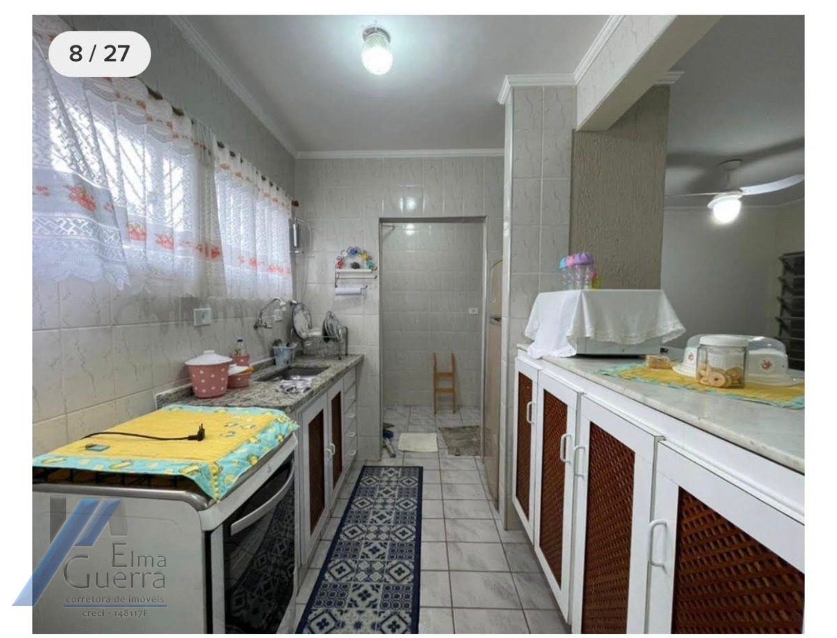 Ubatuba, Itagua - Apartamento no segundo andar com 02 dormitórios.