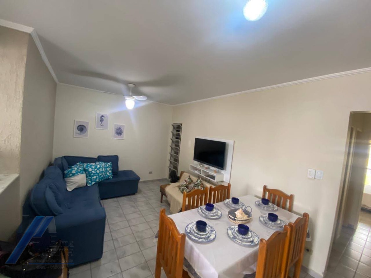 Ubatuba, Itagua - Apartamento no segundo andar com 02 dormitórios.