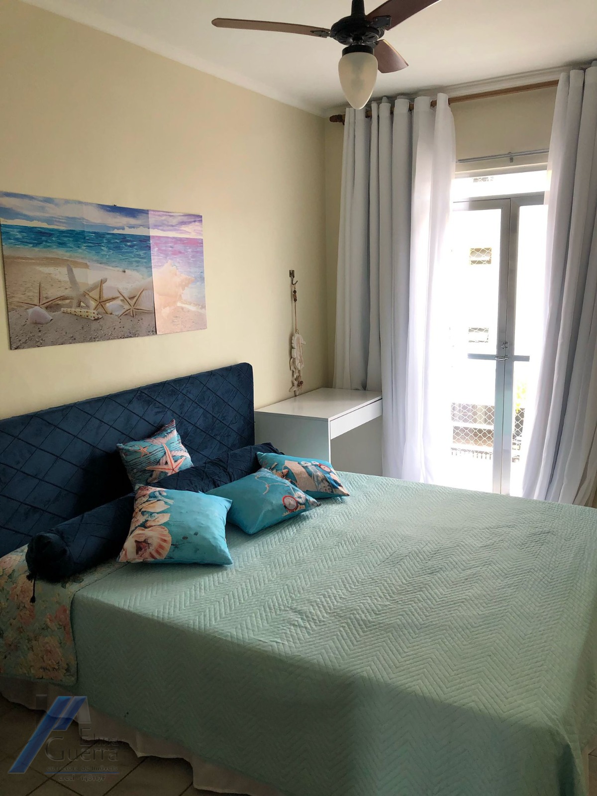 Ubatuba, Itagua - Apartamento no segundo andar com 02 dormitórios.