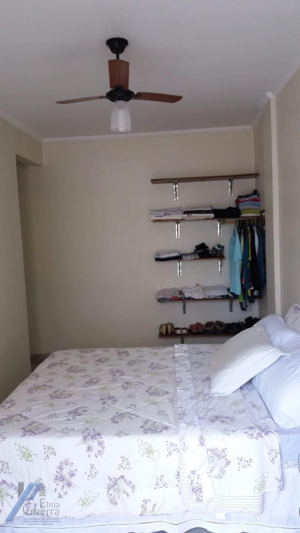 Ubatuba, Itagua - Apartamento no segundo andar com 02 dormitórios.