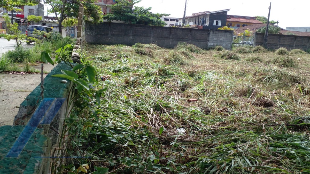 Ubatuba, Estufa II - Área de esquina com 1.500 m2, docunto de escritura.