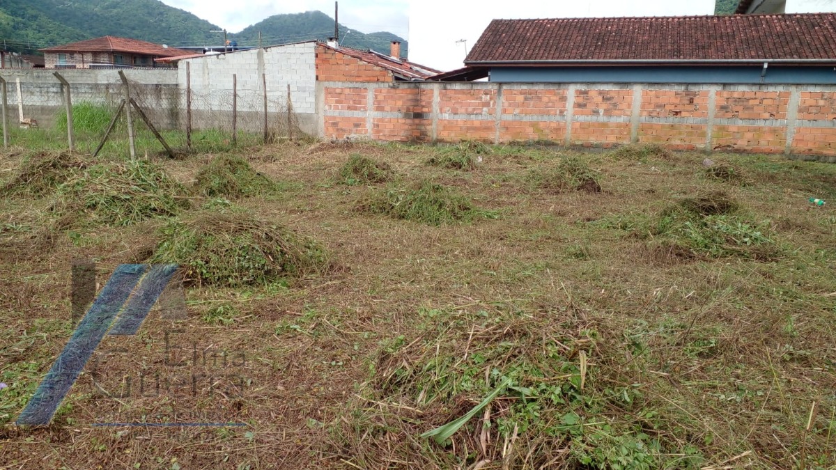 Ubatuba, Estufa II - Área de esquina com 1.500 m2, docunto de escritura.