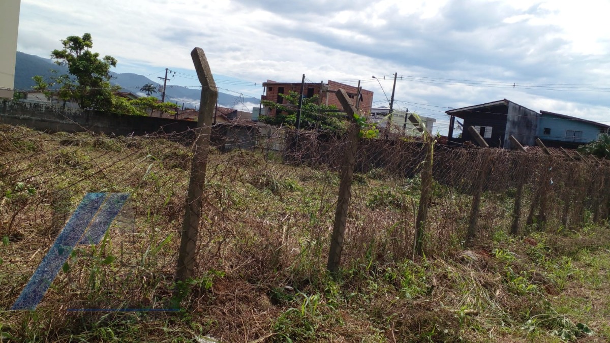 Ubatuba, Estufa II - Área de esquina com 1.500 m2, docunto de escritura.
