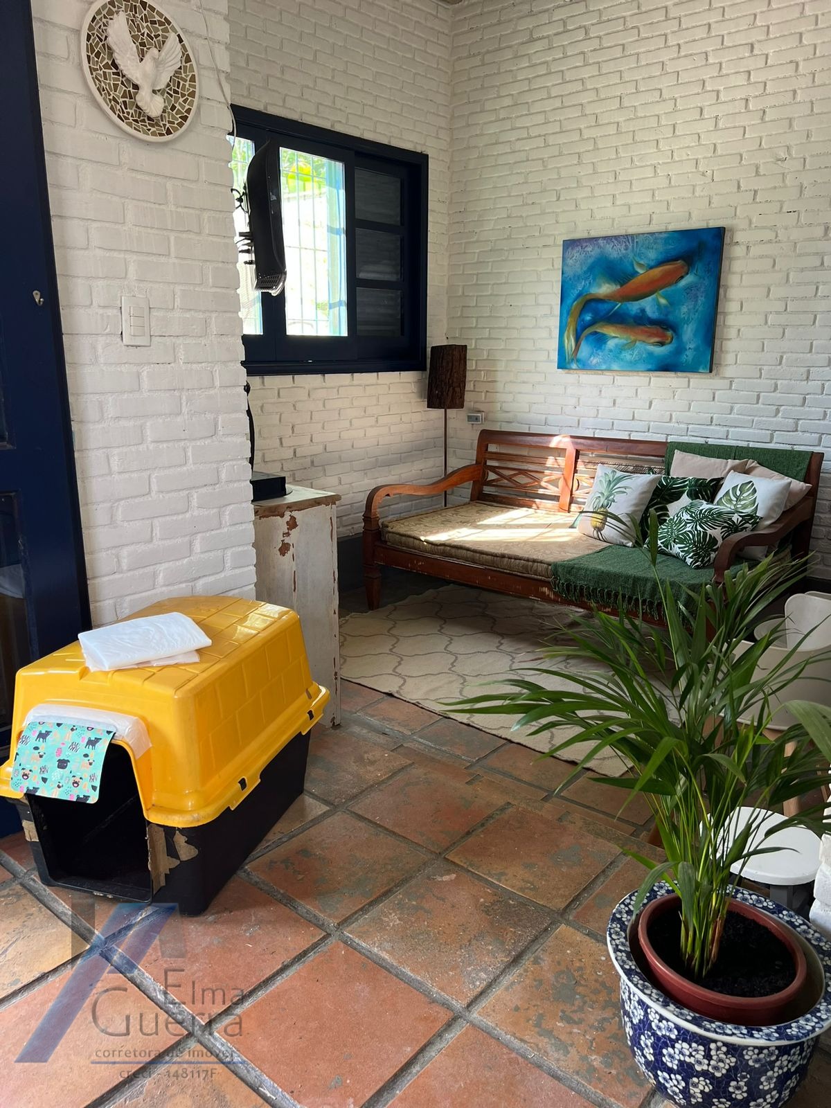 Ubatuba, Itaguá - Casa tipo Sobrado com ótima localização, 03 dormitórios sendo 01 suítes e área lazer.