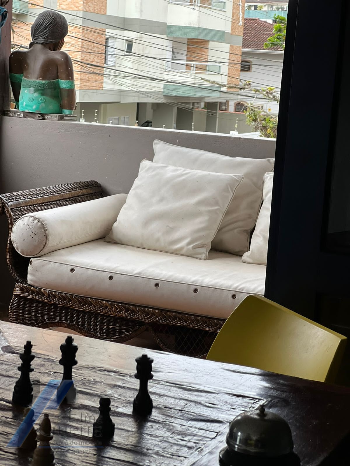 Ubatuba, Itaguá - Casa tipo Sobrado com ótima localização, 03 dormitórios sendo 01 suítes e área lazer.
