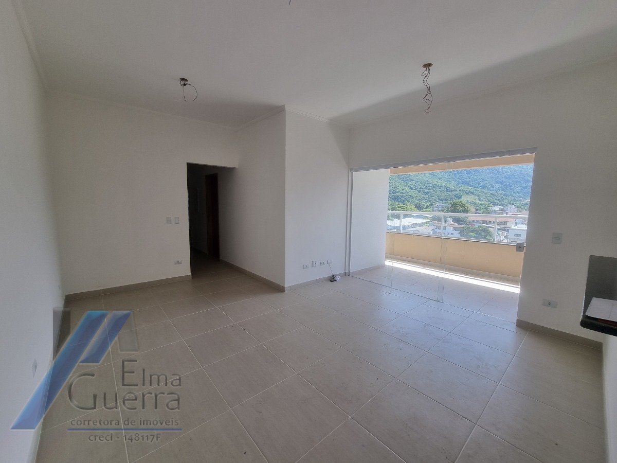 Ubatuba, Centro - Apartamento tipo com 03 dormitórios sendo 01 suíte e área de lazer.