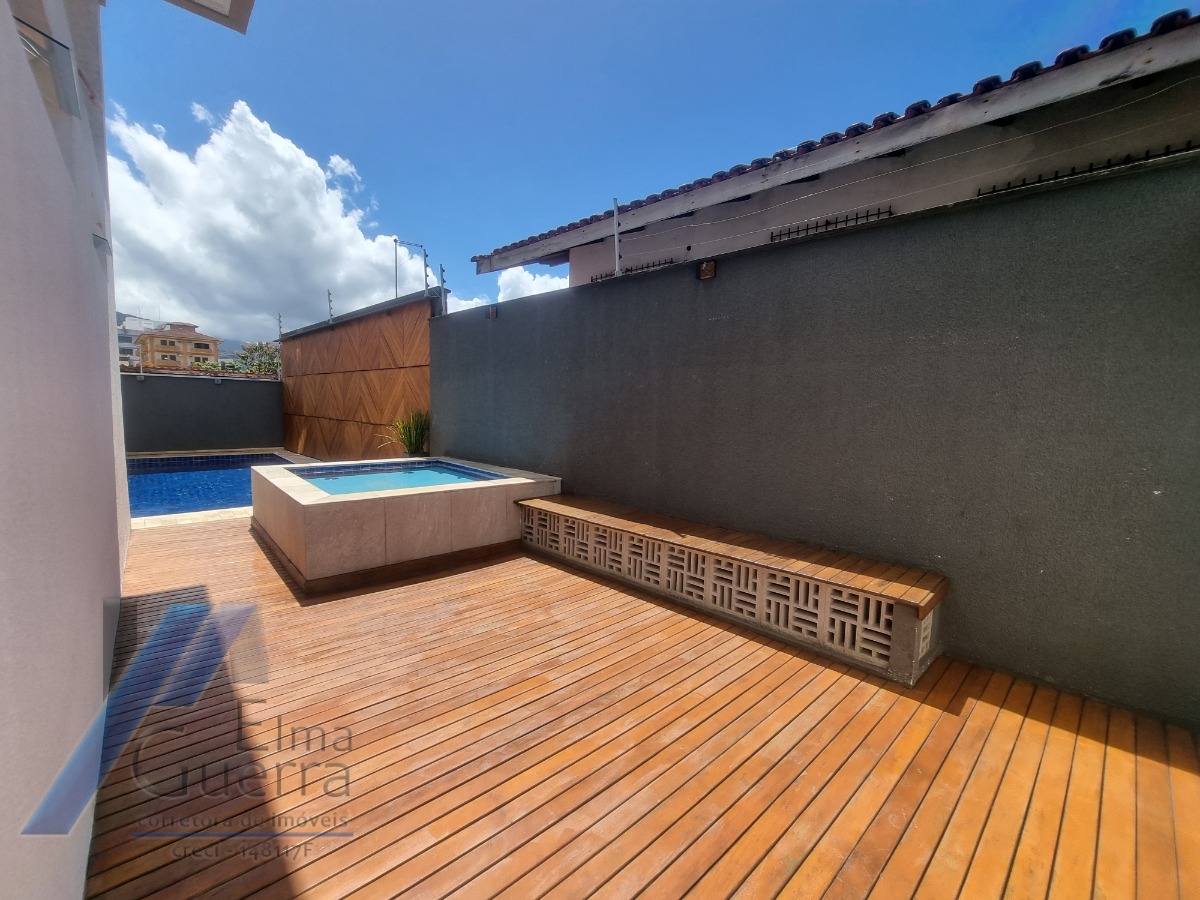 Ubatuba, Centro - Apartamento tipo com 03 dormitórios sendo 01 suíte e área de lazer.