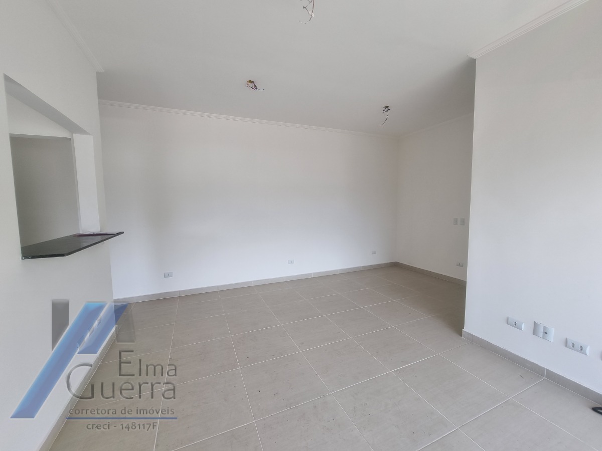 Ubatuba, Centro - Apartamento tipo com 03 dormitórios sendo 01 suíte e área de lazer.