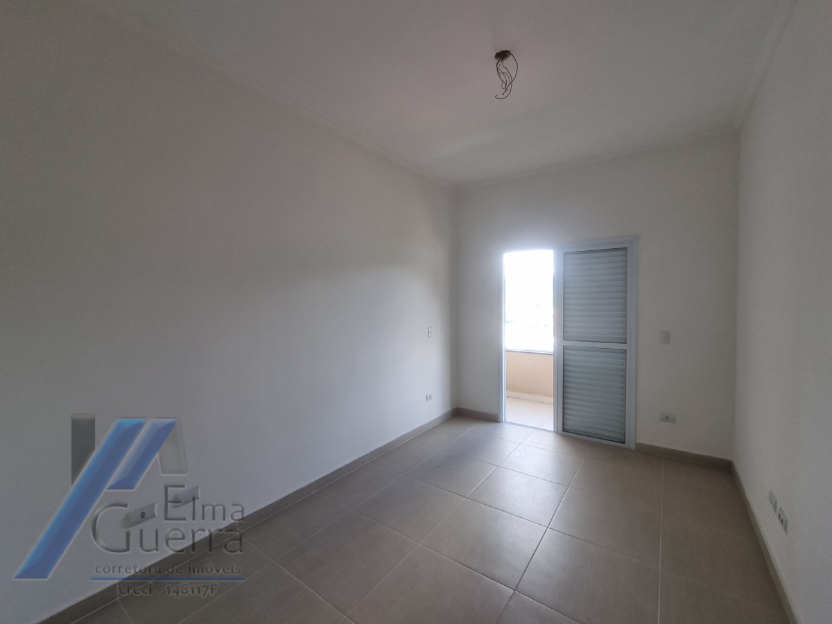 Ubatuba, Centro - Apartamento tipo com 03 dormitórios sendo 01 suíte e área de lazer.