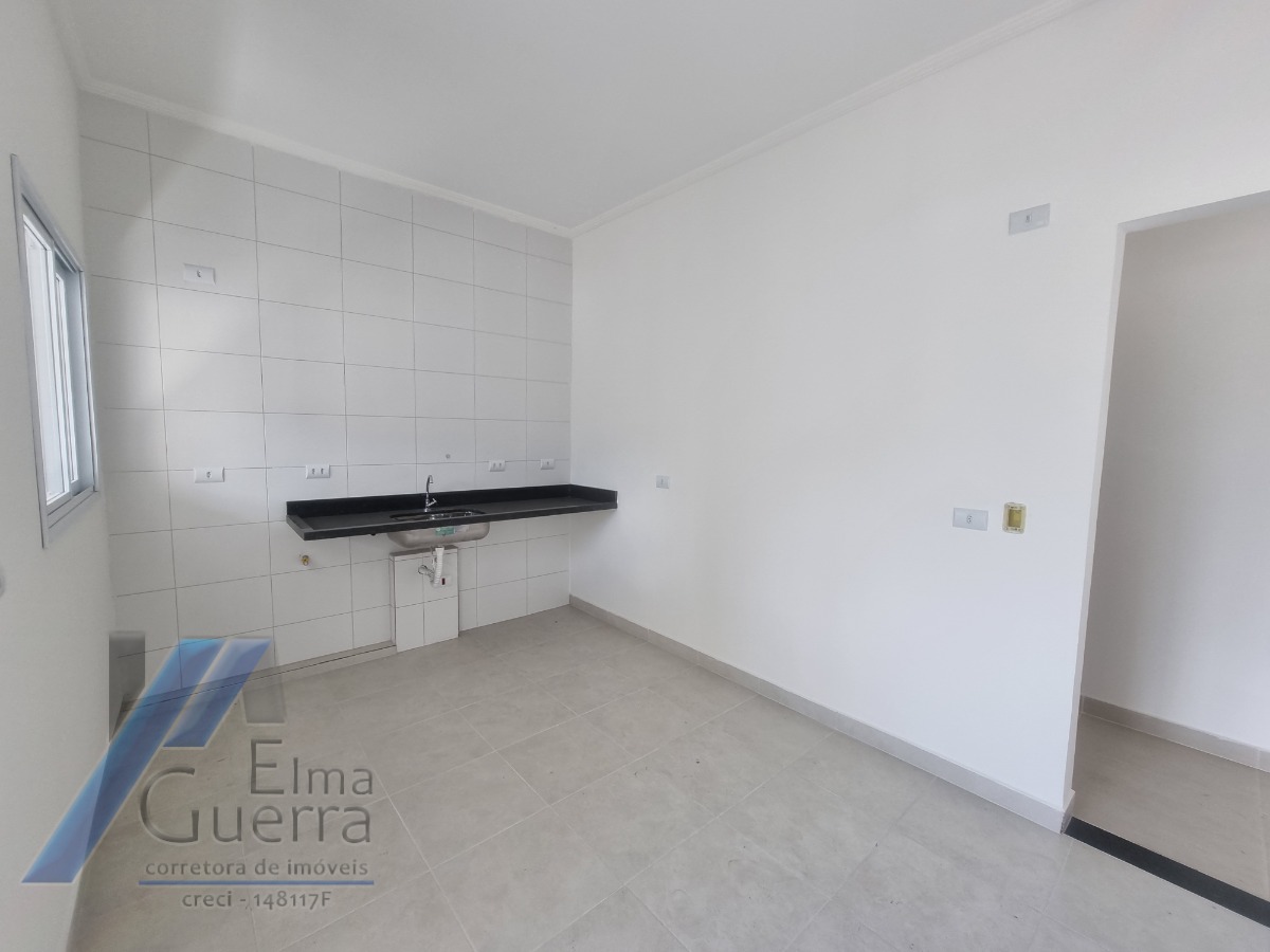 Ubatuba, Centro - Apartamento tipo com 03 dormitórios sendo 01 suíte e área de lazer.