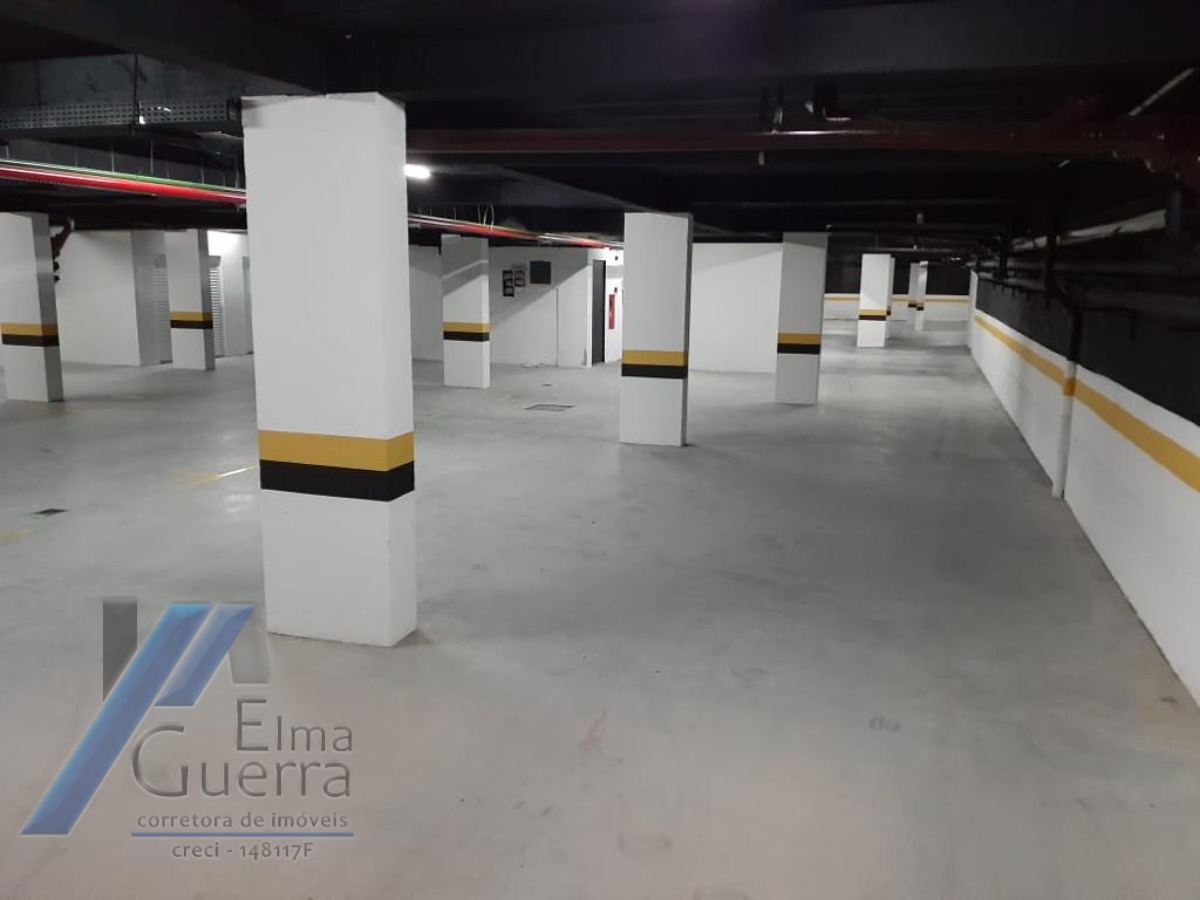 Ubatuba, Centro - Apartamento tipo com 03 quartos sendo 01 suíte e área de lazer.