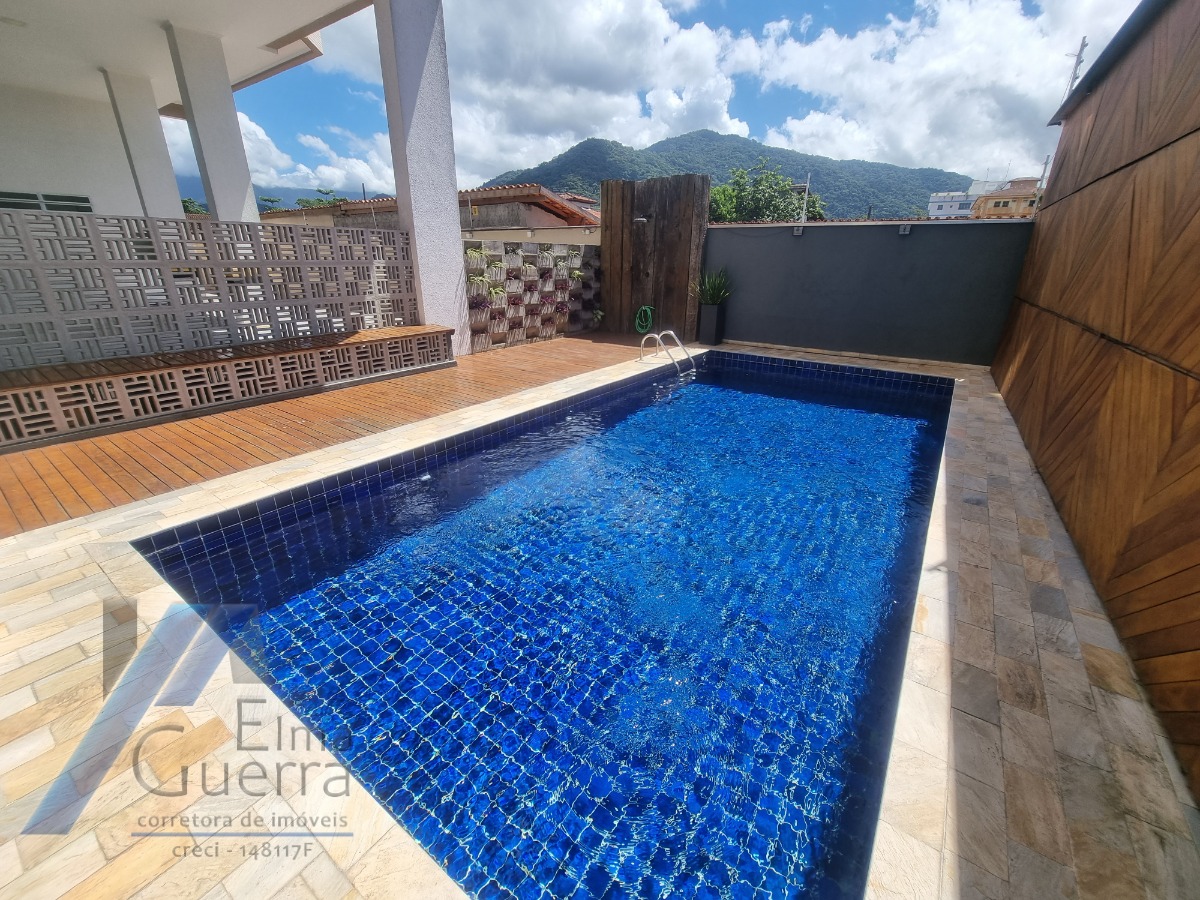 Ubatuba, Centro - Apartamento tipo com 03 quartos sendo 01 suíte e área de lazer.