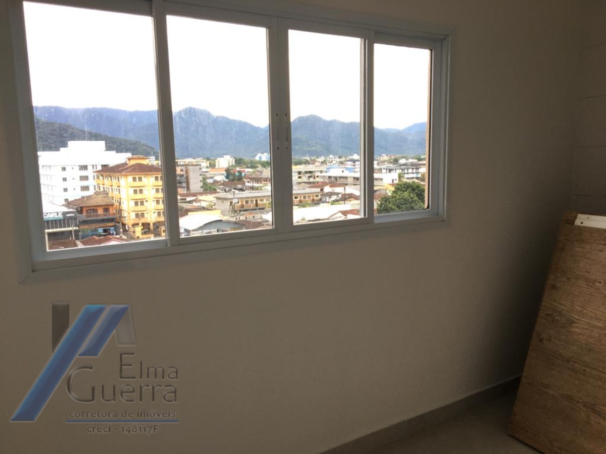 Ubatuba, Centro - Apartamento tipo com 03 quartos sendo 01 suíte e área de lazer.