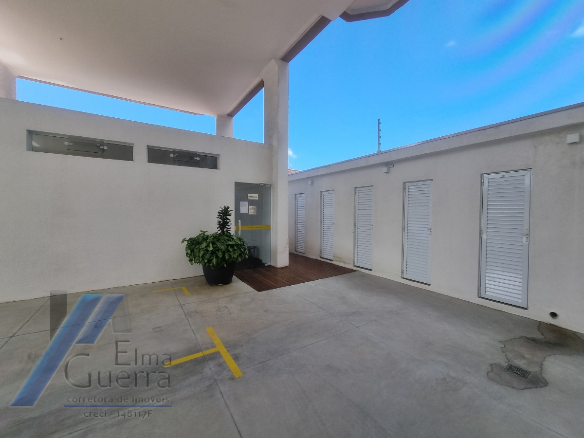 Ubatuba, Centro - Apartamento tipo com 03 quartos sendo 01 suíte e área de lazer.